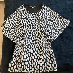Diane Von Furstenberg Black and White Patterned Blouse